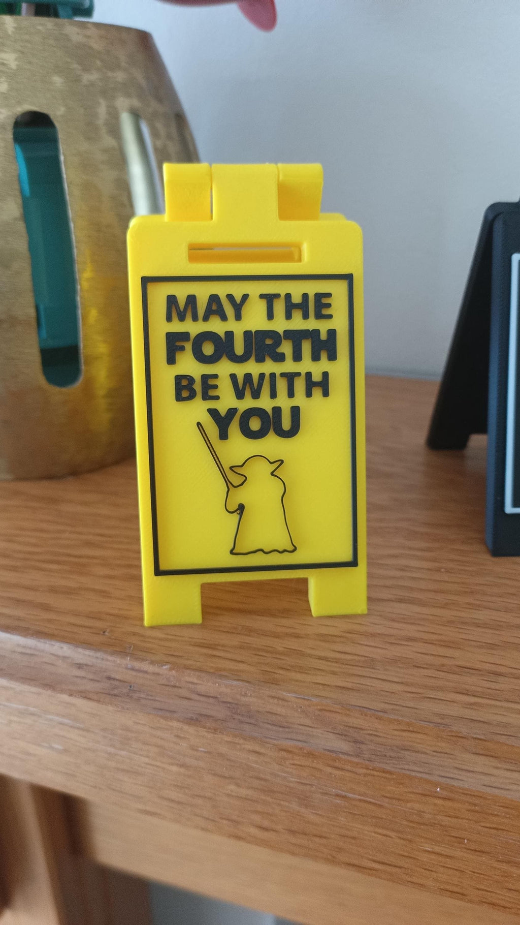 Star Wars Day May The 4th Be With You & Quotes Mini Desk Signs Yoda, Hans Solo, Qui-Gon Jinn