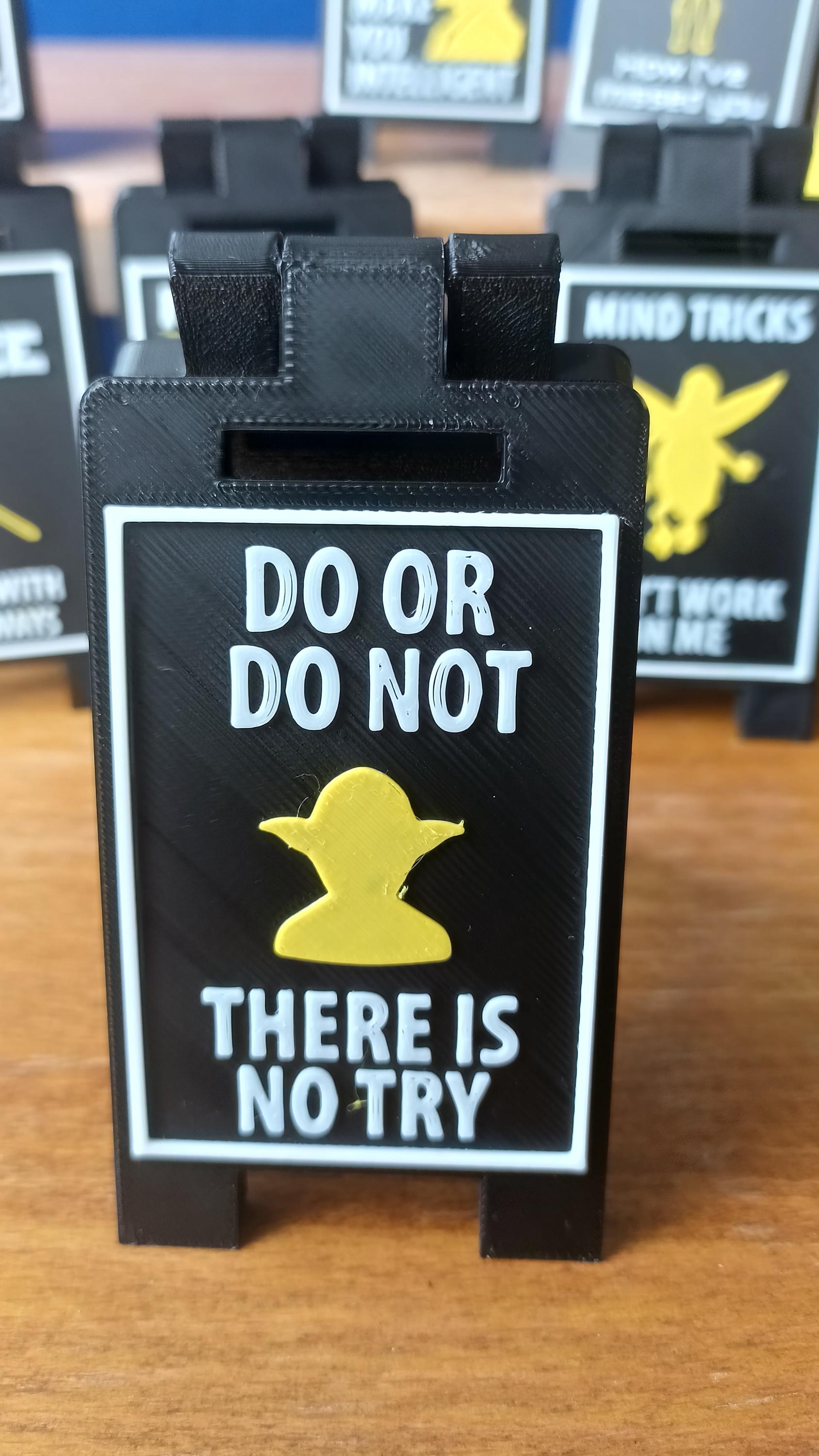 Star Wars Day May The 4th Be With You & Quotes Mini Desk Signs Yoda, Hans Solo, Qui-Gon Jinn