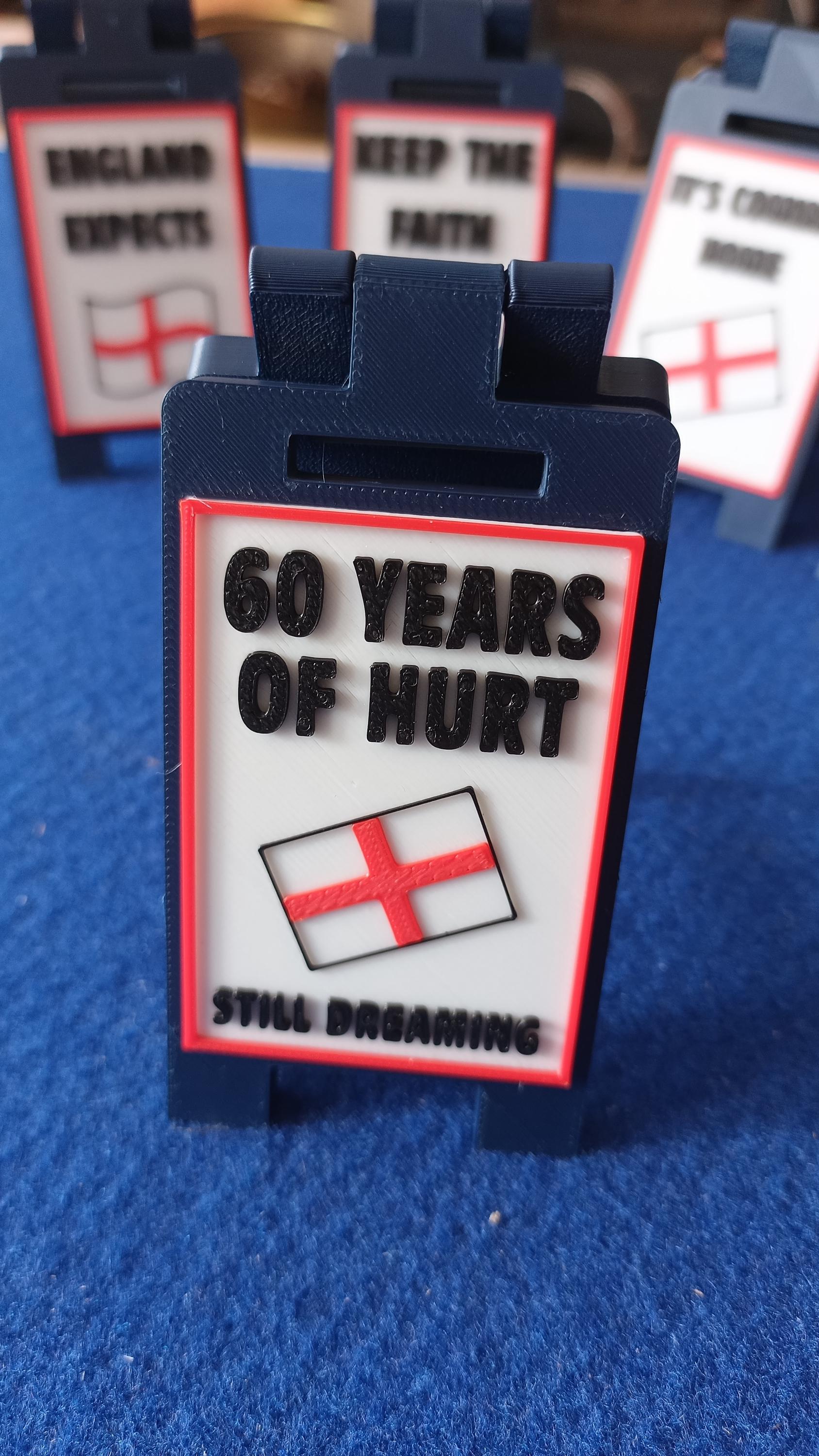 England Football World Cup 26 Mini Floor / Desk Signs 9cm