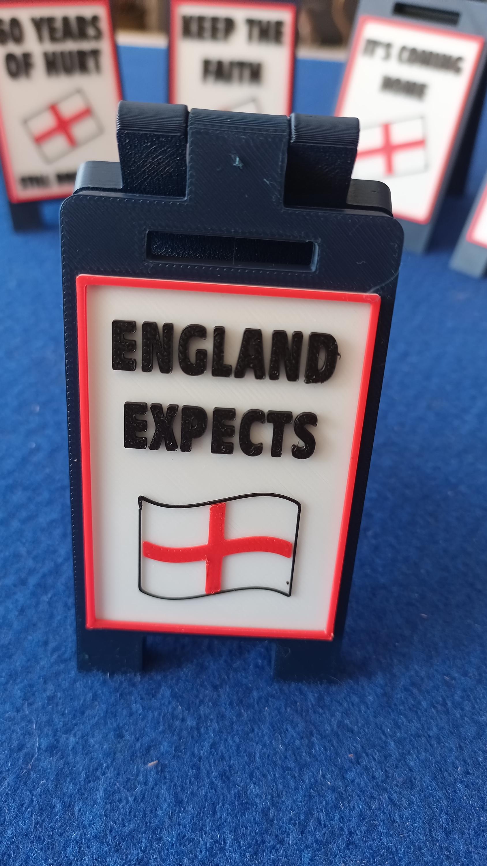 England Football World Cup 26 Mini Floor / Desk Signs 9cm