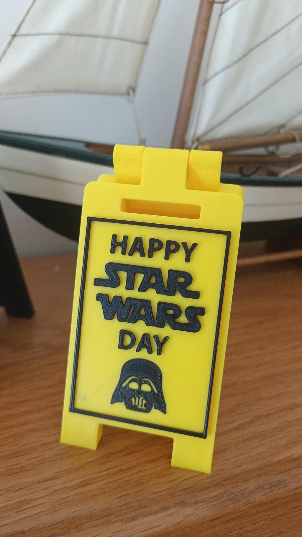 Star Wars Day May The 4th Be With You & Quotes Mini Desk Signs Yoda, Hans Solo, Qui-Gon Jinn
