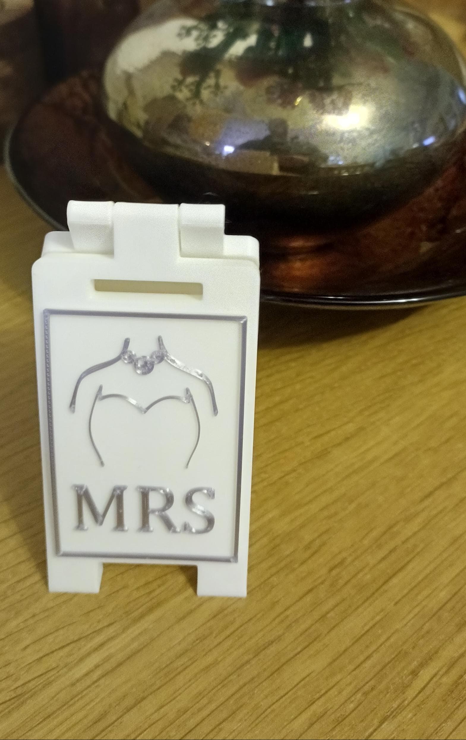 Wedding Day mini sign, wedding decoration, just married sign, bride and groom gift