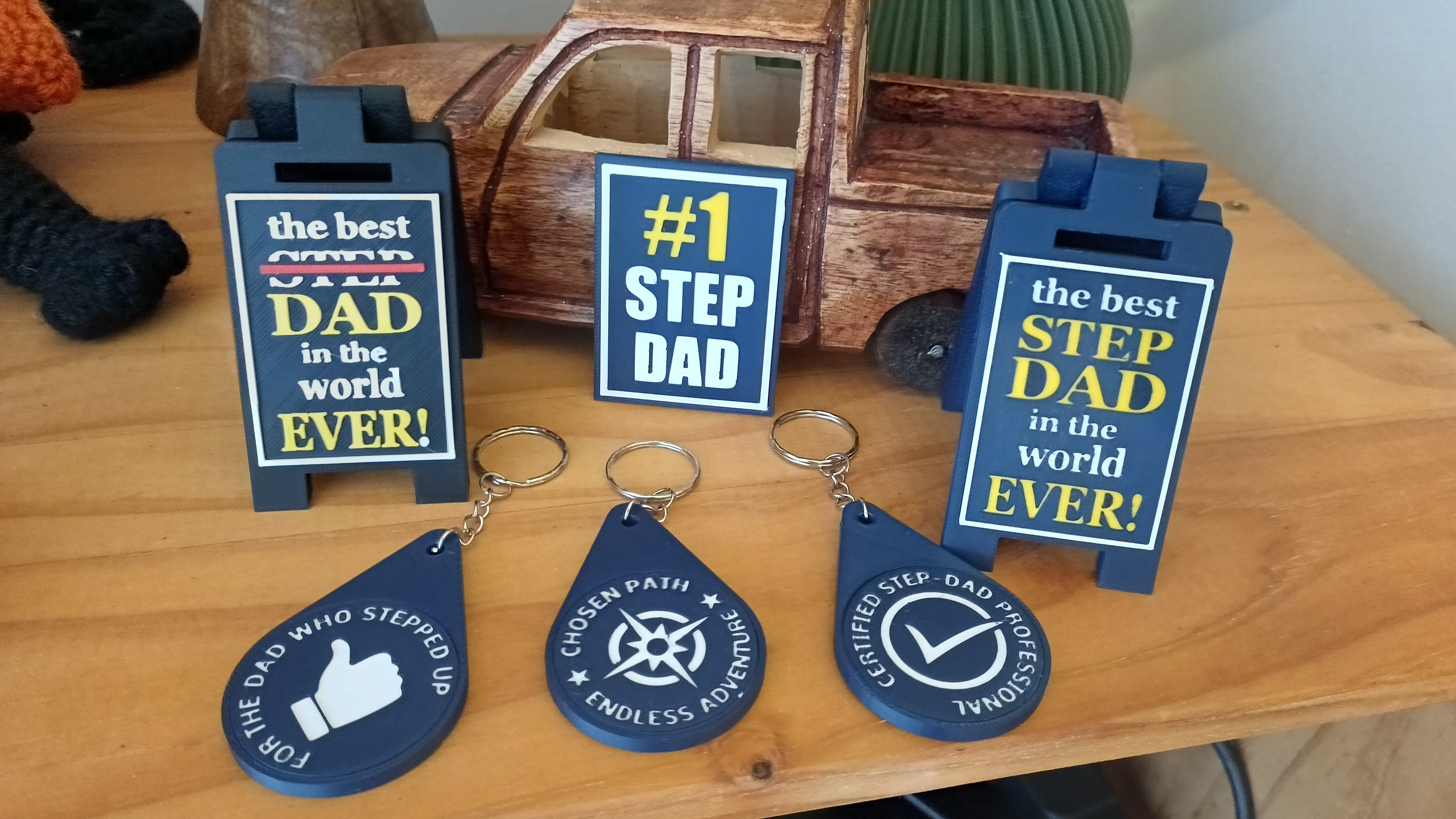 Step-Dad Father's Day Gifts - Keyrings, Desk Signs & Fridge Magnets (Copy)
