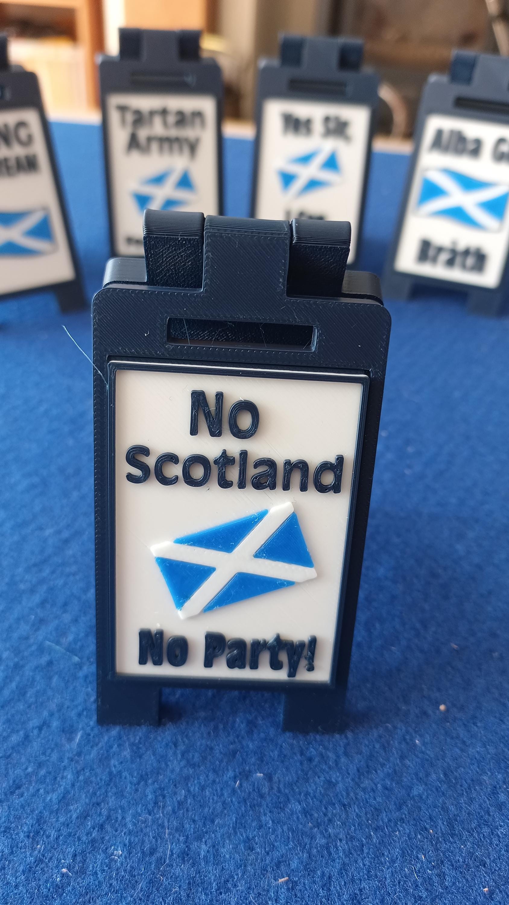 Scotland Football World Cup 26 Mini Floor / Desk Signs 9cm Navy/White