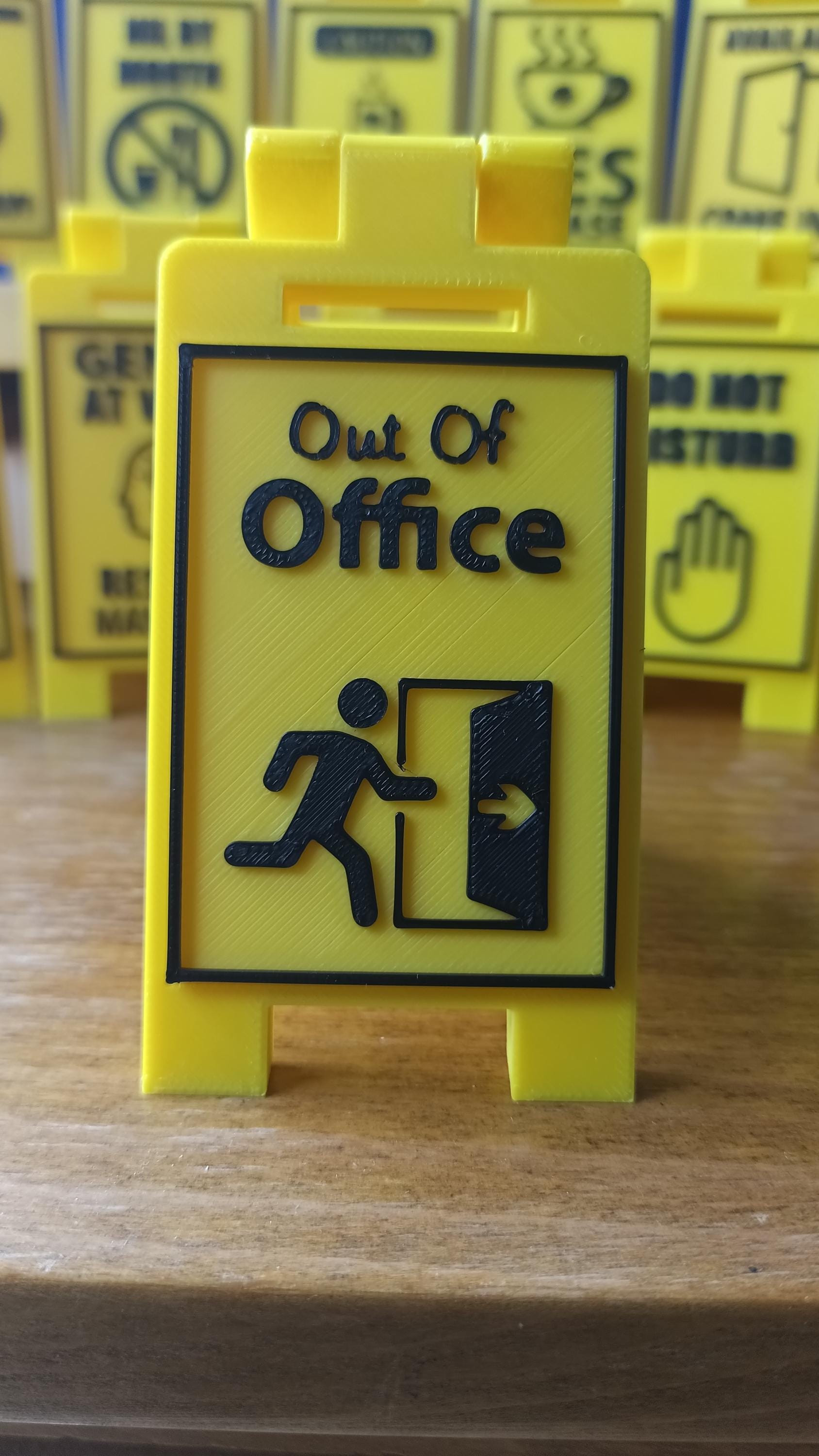 Mini Office Workplace Desk Signs 9cm Funny & Professional Messages