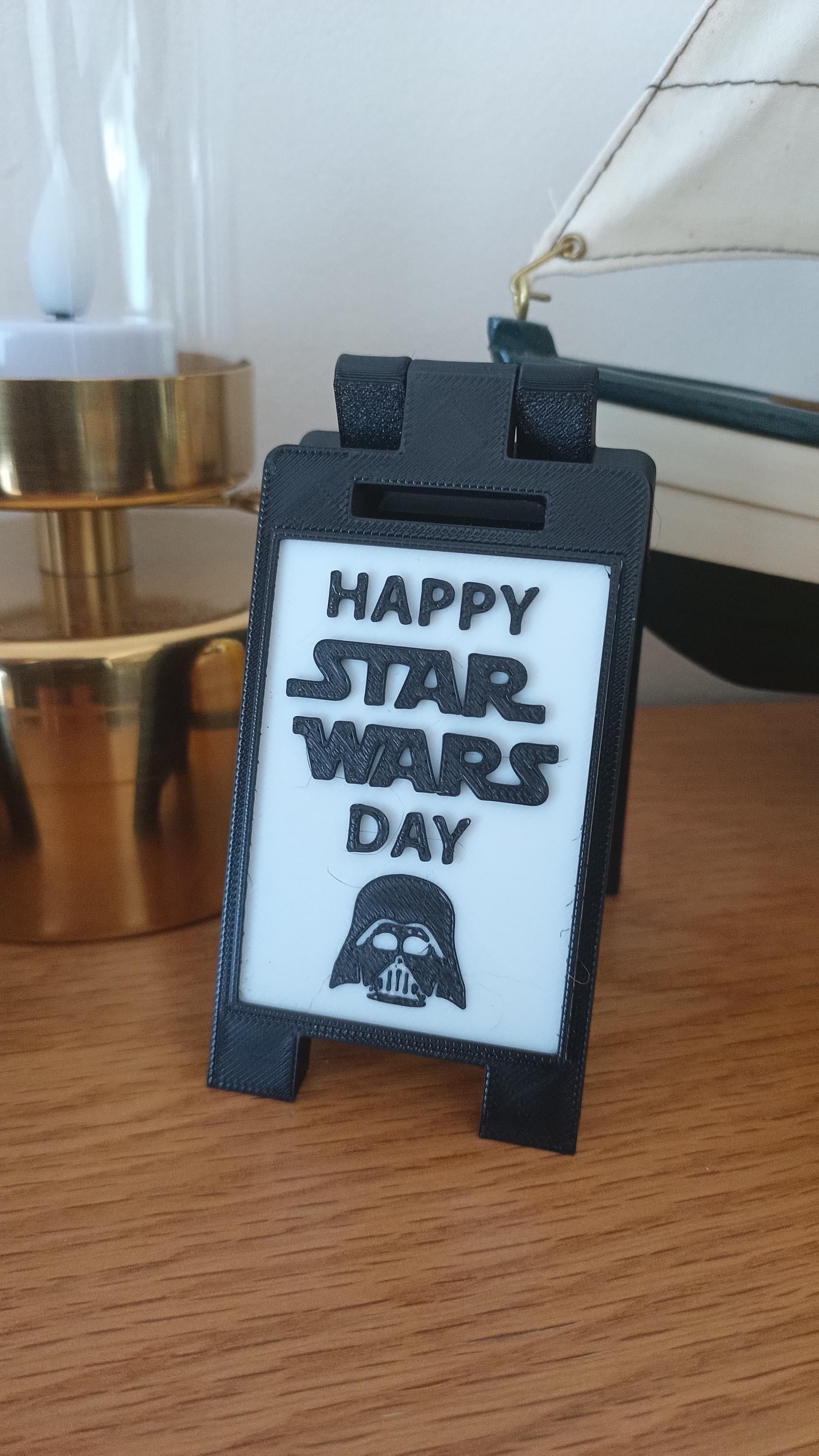 Star Wars Day May The 4th Be With You & Quotes Mini Desk Signs Yoda, Hans Solo, Qui-Gon Jinn